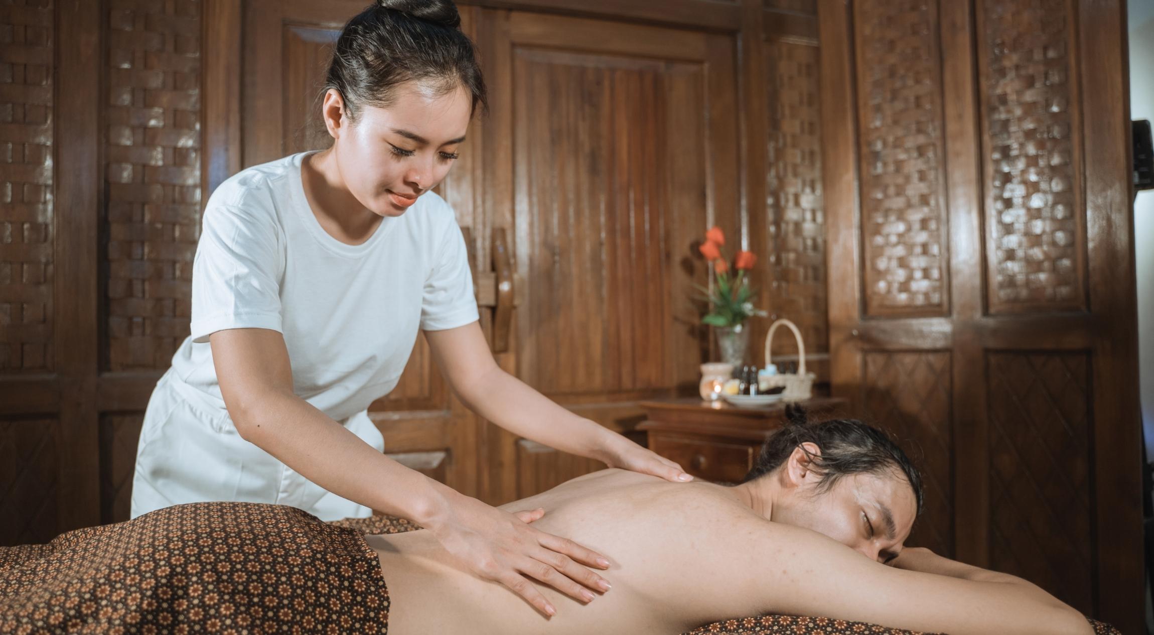 Mặt trái của dịch vụ massage tại nhà là gì?